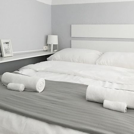 Noctis Apartment Chmielna وارسو المظهر الخارجي الصورة